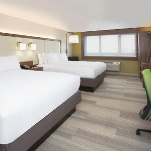 Suite Two Beds Non-Smoking